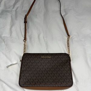 MICHAEL Michael Kors LG EW Crossbody brown